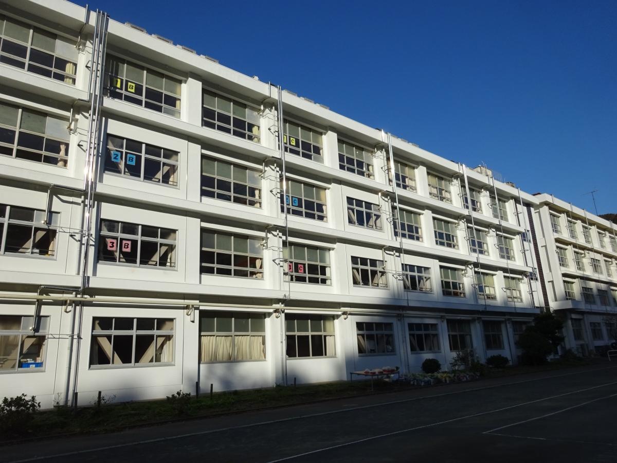 逗子中学校
