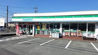ファミリーマート　松阪学園前店