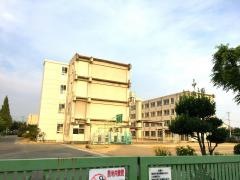 堺市立南八下中学校