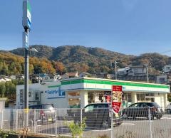 ファミリーマート　戸坂大上店