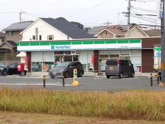 ファミリーマート　若松ひびきの店