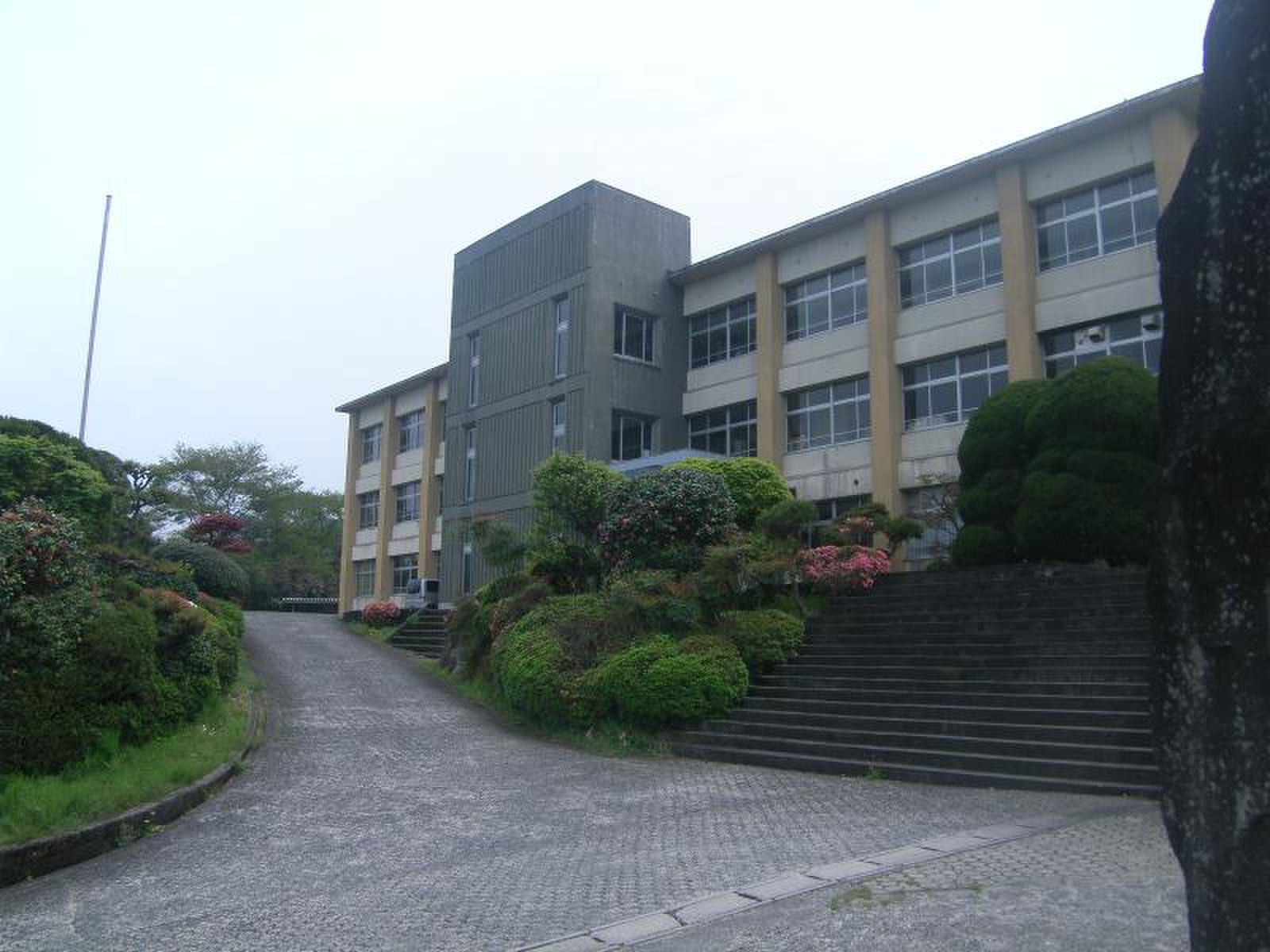 大分 県立 中 津南 高等 学校