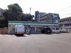 ファミリーマート　長崎愛宕四丁目店