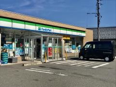 ファミリーマート　越前くりや店