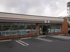 セブンイレブン　与那原町与那原店