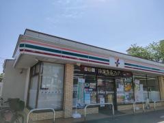 セブンイレブン　川口前川1丁目店