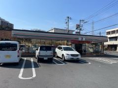セブンイレブン　鎌倉岩瀬店