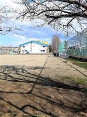 三里塚小学校
