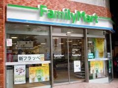 ファミリーマート　伊藤忠ビル店
