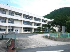 湯原小学校