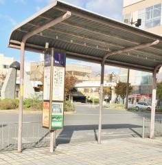 「地下鉄新金岡駅前」バス停留所