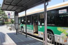 「地下鉄新金岡駅前」バス停留所