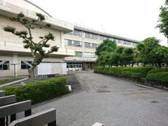 中央小学校