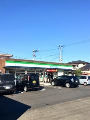 ファミリーマート　福島郷野目店