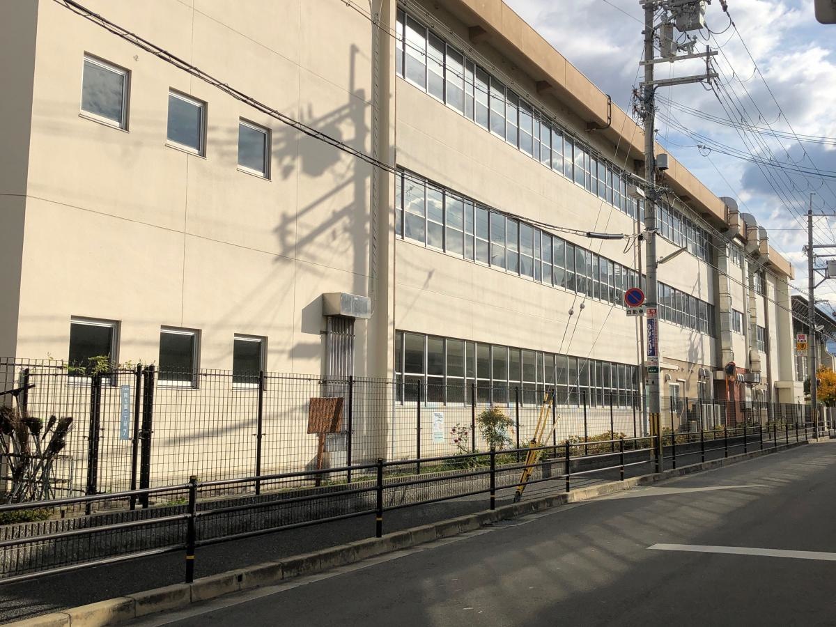 安中小学校