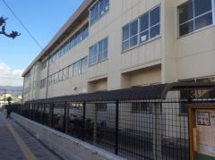 安中小学校
