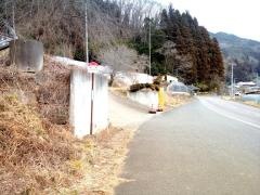 「明内」バス停留所