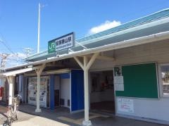 安房勝山駅
