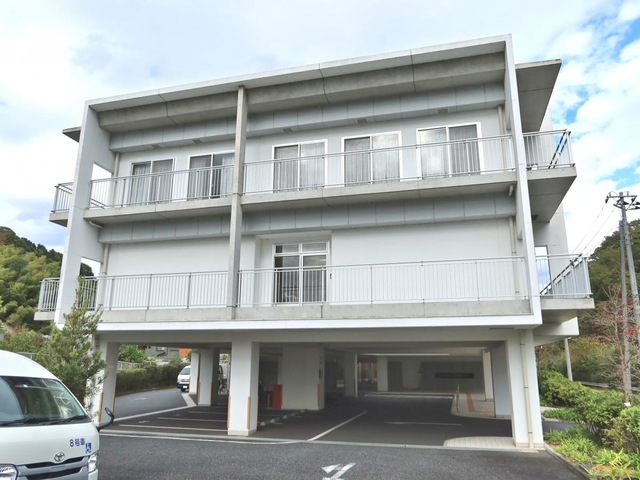 葵の園・ヨコハマ 建物全景