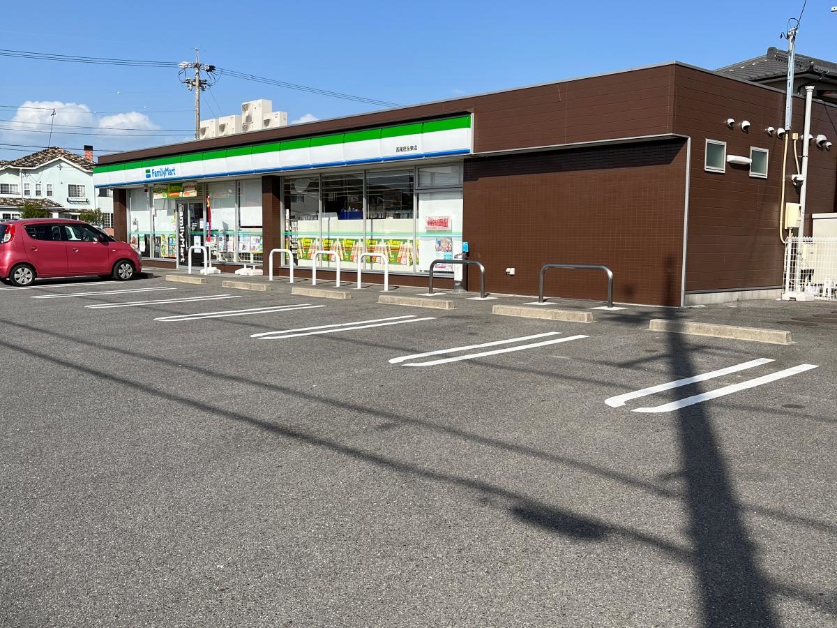 ファミリーマート　西尾徳永東店
