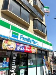 ファミリーマート　八王子万町店
