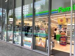 ファミリーマート　伏見町四丁目店