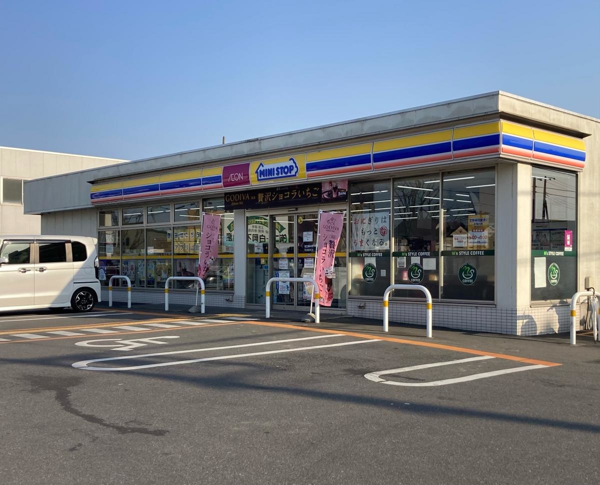 店舗入り口側。