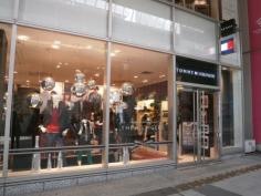 トミー　ヒルフィガー　仙台店
