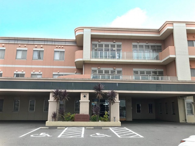 知立老人保健施設 施設外観