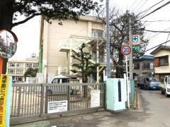 東部小学校