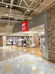 ユニクロ　市川コルトンプラザ店