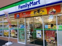 ファミリーマート　緑橋中央大通店