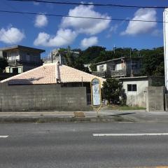 「具志頭売店前」バス停留所