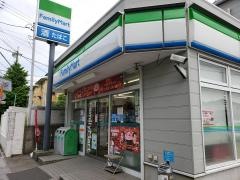 ファミリーマート　名東引山店