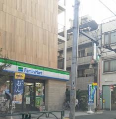 ファミリーマート　中野早稲田通り店