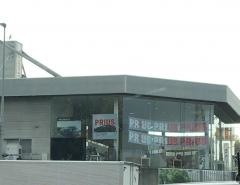 トヨタカローラ京都八幡店