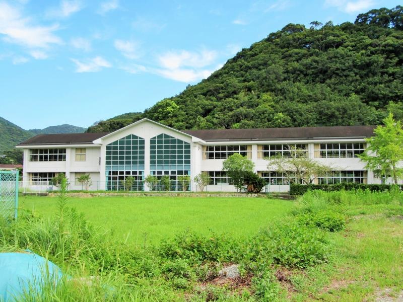 串本西小学校