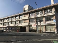 大利小学校