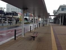 「勝田駅前」バス停留所