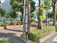 「富士見町住宅前」バス停留所