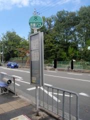 「日赤病院南」バス停留所
