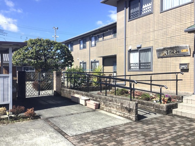 ニチイケアセンター平田 建物全景