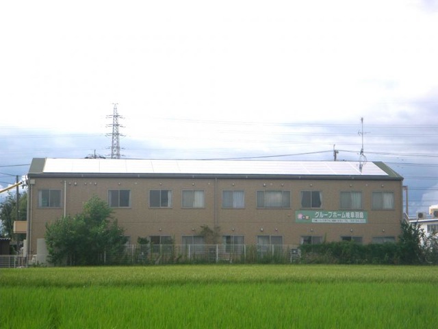 東道路から
