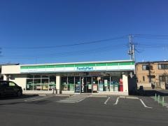 ファミリーマート　越谷七左町二丁目店