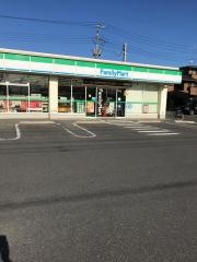 ファミリーマート　越谷七左町二丁目店