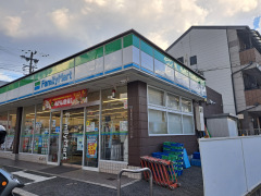 ファミリーマート　あびこ駅西店