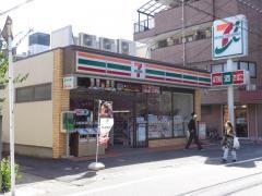 セブンイレブン　船橋本中山3丁目店