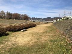 女鳥羽川緑地