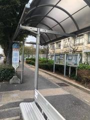 「神陵台小学校前」バス停留所