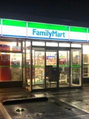 ファミリーマート　岩手川崎店
